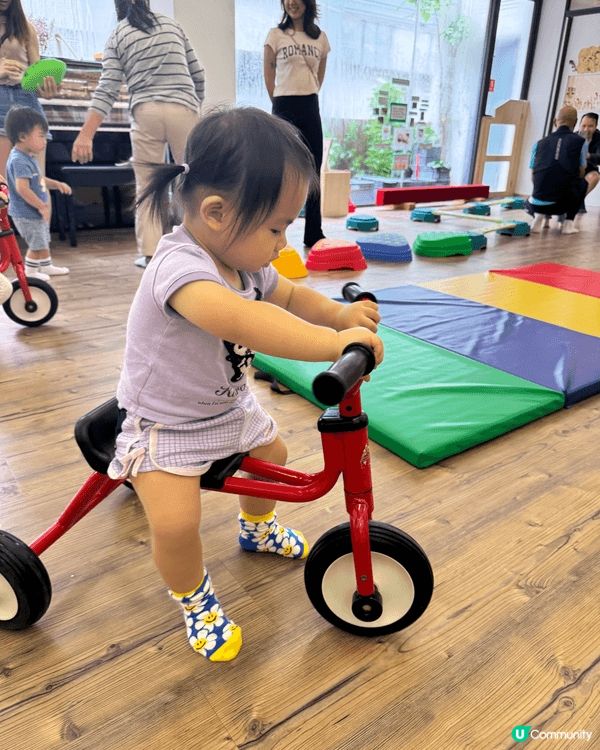 假期最鍾意帶Kayla參加playgroup、公園同室內遊戲...