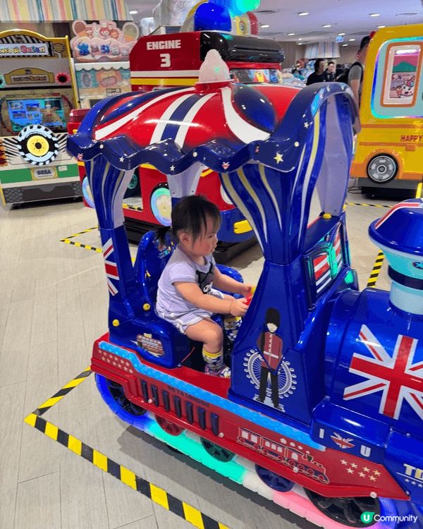 假期最鍾意帶Kayla參加playgroup、公園同室內遊戲...
