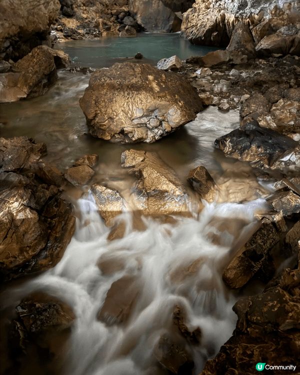 日本山口県秋芳洞，一個三億年前的溶洞，天然遺跡，洞內冬暖夏涼...