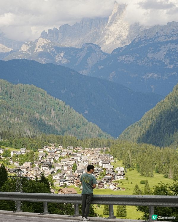 兩星期前攝於義大利北部dolomites山脈內的一個小鎮。果...