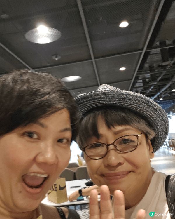 Meet new friends in Korea 🧡