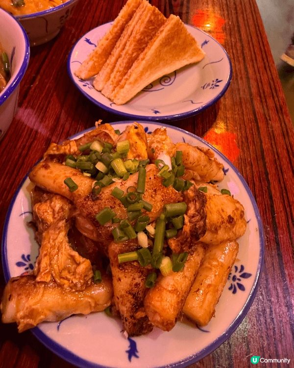 經過時香港一間小店 ，食新加坡菜，唔錯唔錯