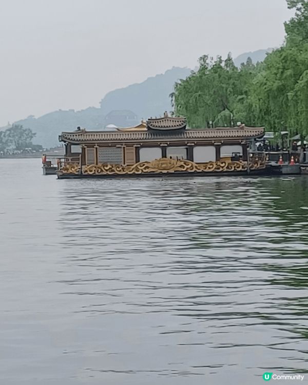 乘坐國泰杭州旅游，方便，遊下西湖，品嘗美食，轻松观光几天，最...