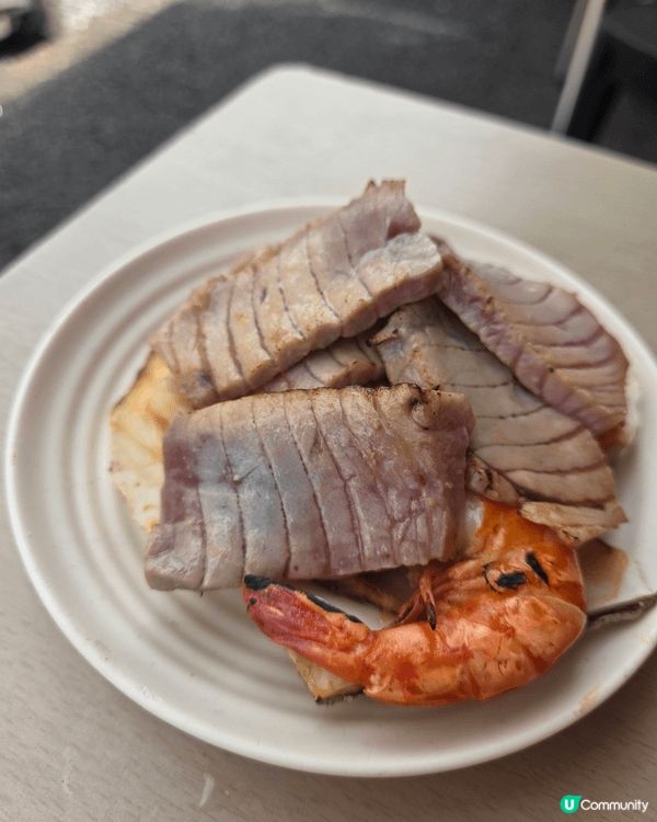 東京旅行點少得去築地市場，市場聚集了超過400間商店與餐飲店...