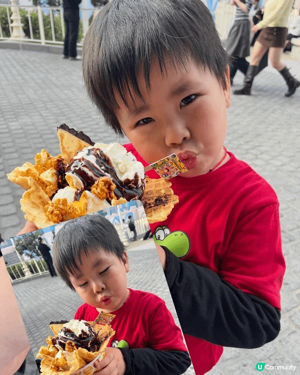 親子遊香港迪士尼樂園，除咗玩之外，一定要食小小小世界遊樂設施...