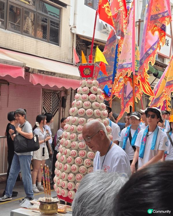長洲搶包山，一個熱鬧又有傳統文化的節日，當中平安包不單止有意...