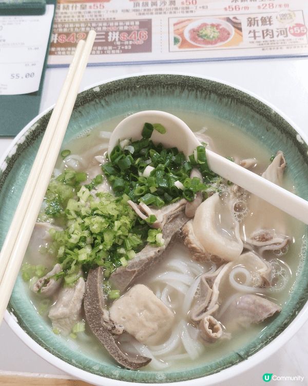 捐完血之後，去左食豬雜麵，餐廳叫興記豬什，非常好食，豬什很新...