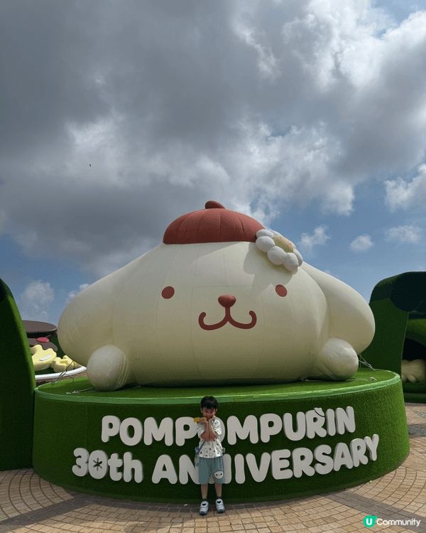 海洋公園必去嘅打卡熱點一定係Sanrio系列同熊貓仔既巨型佈...