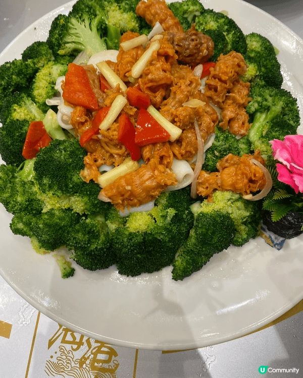 天水圍海港酒樓,上湯蝦球伊麵，蝦球大大隻爽脆有鮮味 , 份量...