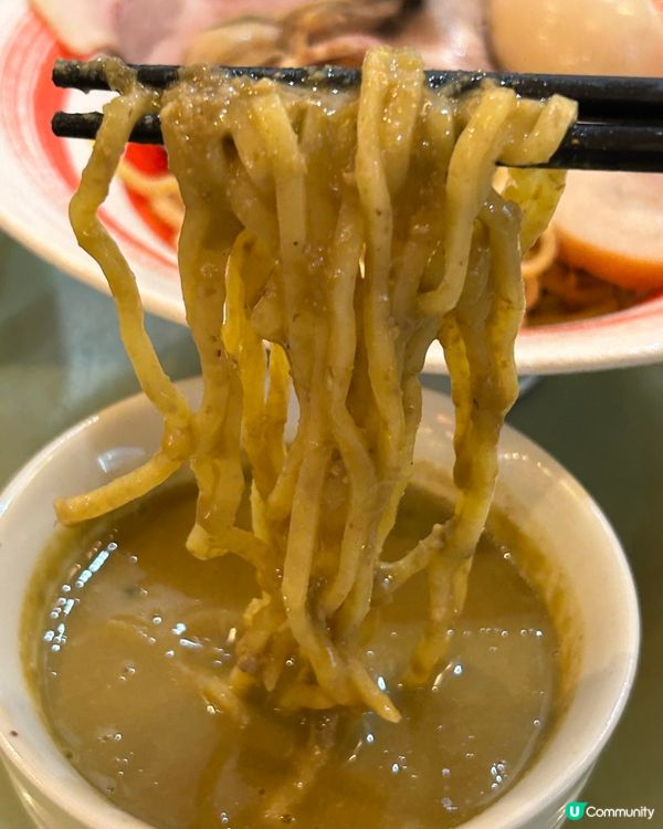 天后有間人氣濃郁蠔白湯拉麵小店😻