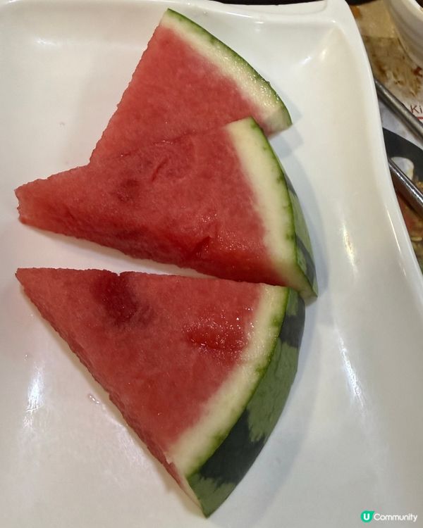 金滿洞在佐敦，午餐138元任飲任食，非常抵食