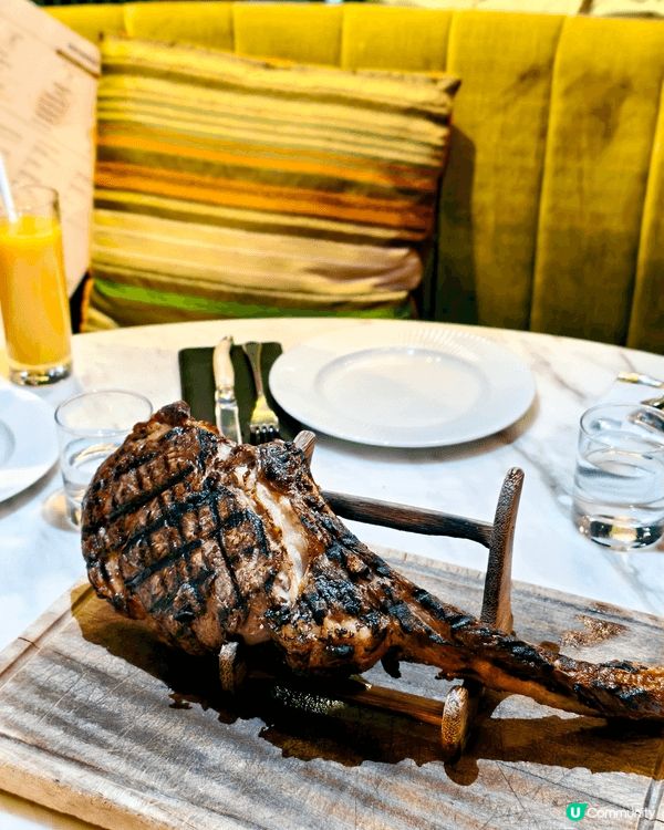 位於中環蘭桂坊加州大廈24樓的 Porterhouse Se...