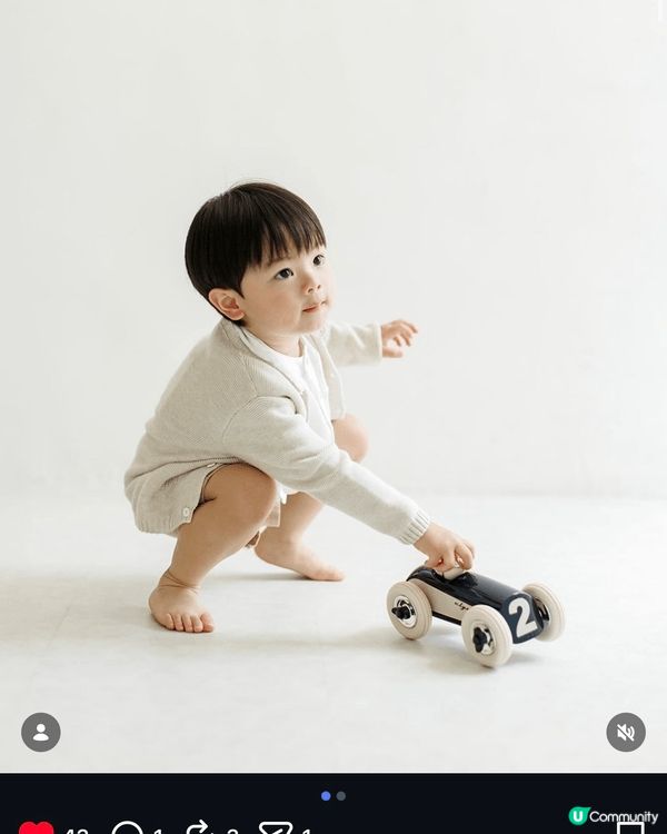 Instagram 主要分享我作為藝術收藏家帶小朋友遊歷世界...