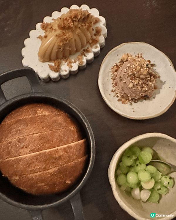介紹毛孩英國生活點滴，由去睇獸醫，揀玩具，camping 等...