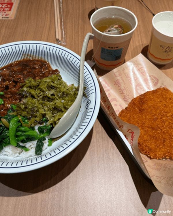 荔枝角地鐵站日落時分；遇見小麵北角分店：豬扒色香味全