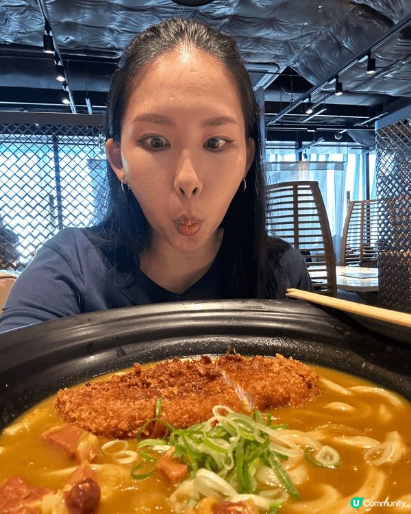 我鐘意潮流服飾同埋扮靚靚，不論旅遊紅葉定咖啡室打卡都有，冇偶...