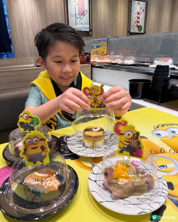 迷你兵團與大怪獸聯乘爭鮮🍣