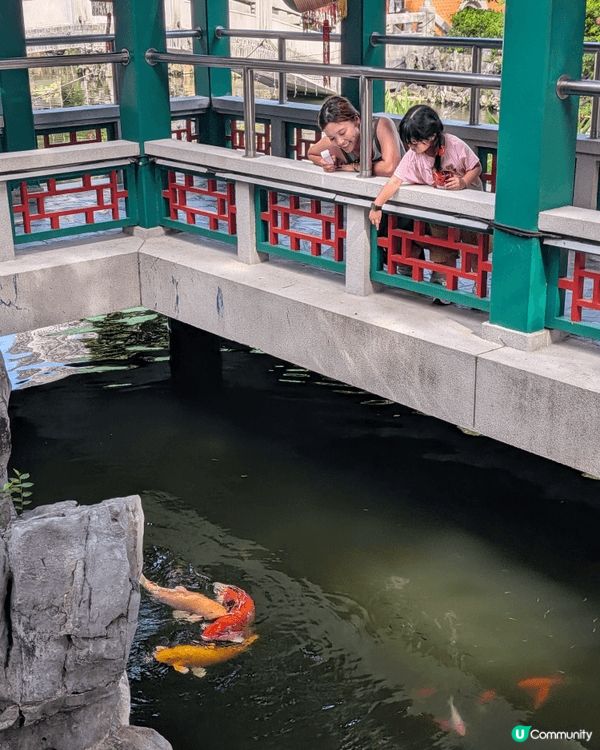 帶小朋友去黃大仙廟參觀，可以令小朋友更加了解中國既宗教背景文...