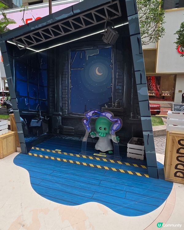 minions & monsters