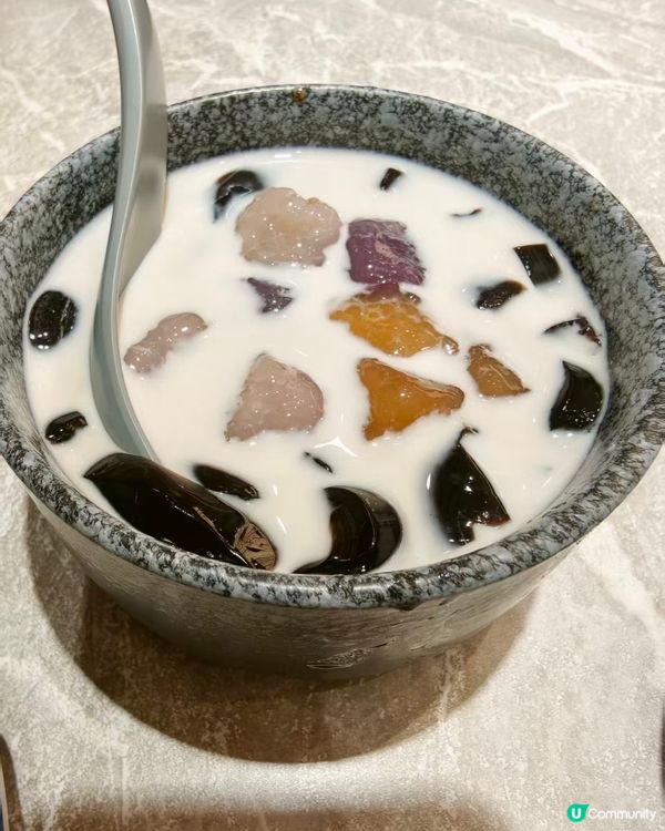 今晚去咗花蓮食台灣嘢,整體嚟講手工麵真心唔錯