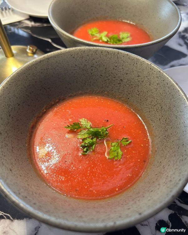 再次同朋友到中環大館這間歷史建築風格的西班牙🇪🇸餐廳🍴喜歡其...