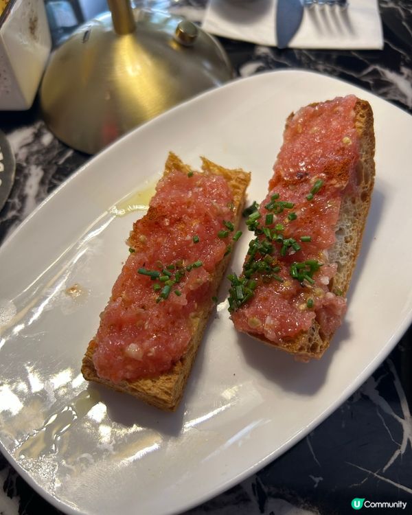 再次同朋友到中環大館這間歷史建築風格的西班牙🇪🇸餐廳🍴喜歡其...