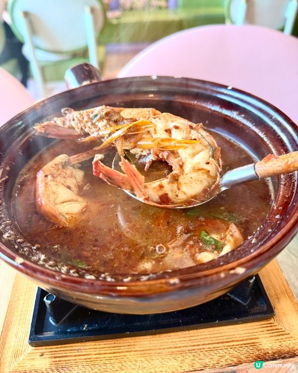 😋望住維港海景歎超 Chill 度假風馬來菜!