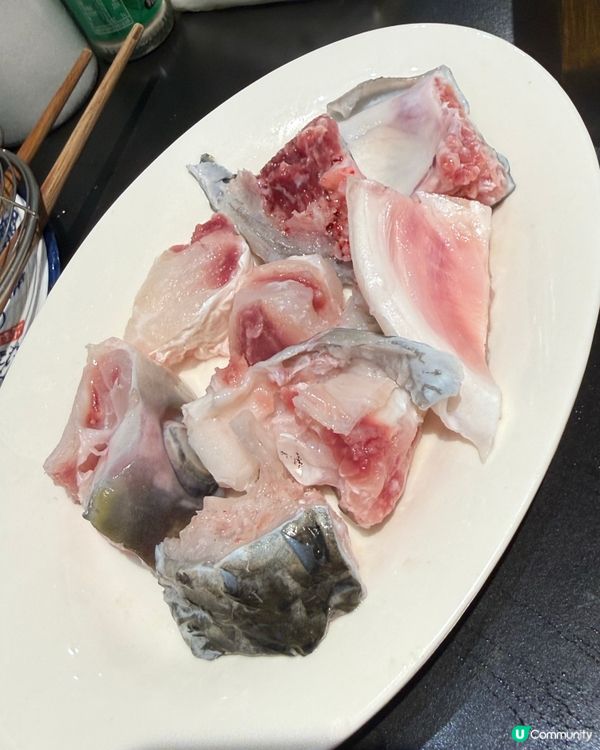 脆肉鯇套餐238元，餐有脆肉鯇，有鹽焗雞，有菜