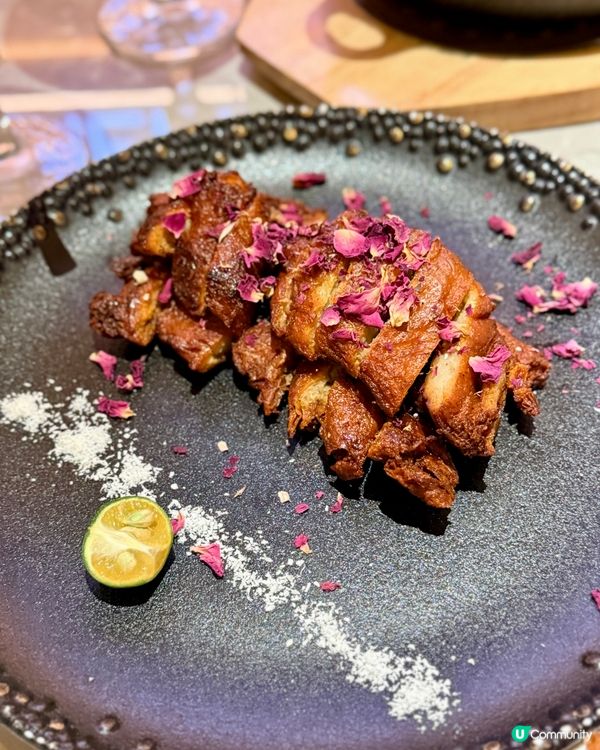 發現深業上城冷氣充足的餐廳😍