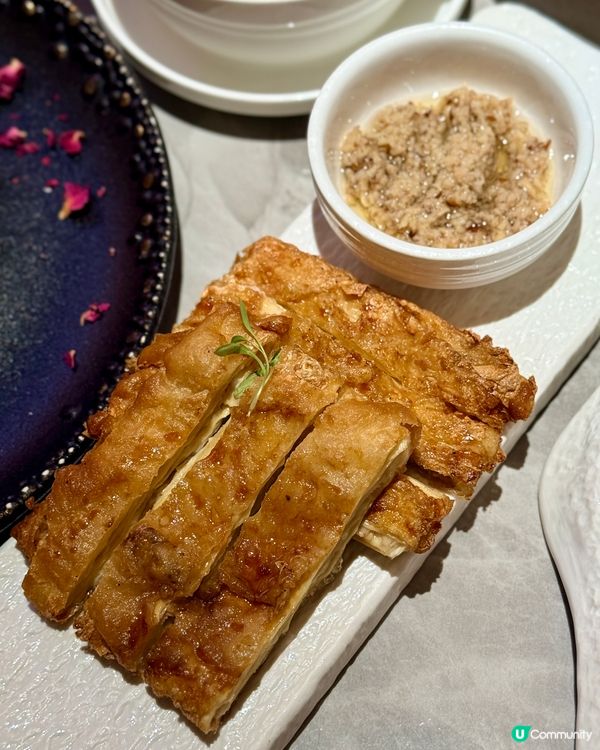 發現深業上城冷氣充足的餐廳😍