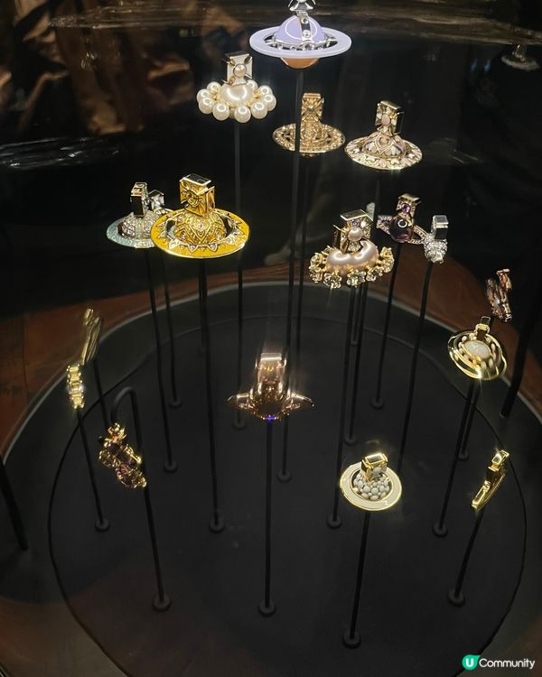 Vivienne westwood 珠寶展