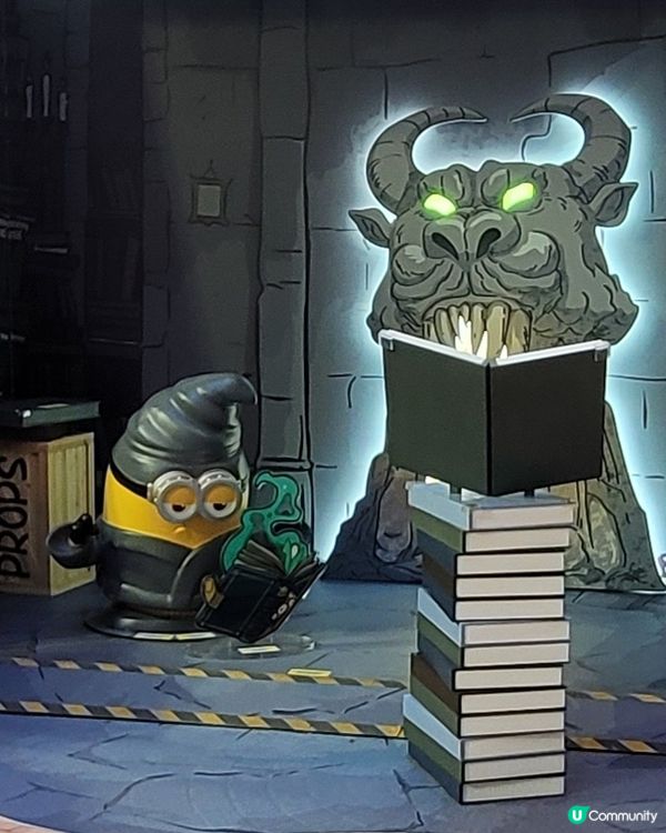 minions & monsters
