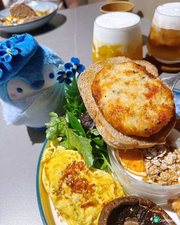 🌟 最近去咗Umi食飯,面向維港海景真係絕了!坐喺窗邊位,一...