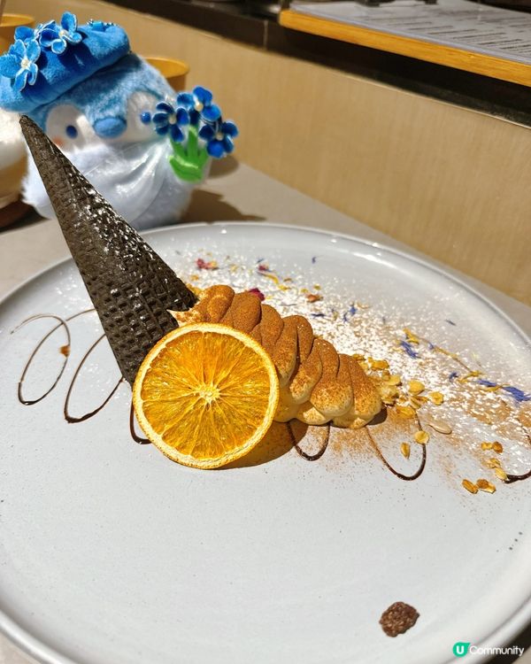 🌟 最近去咗Umi食飯,面向維港海景真係絕了!坐喺窗邊位,一...