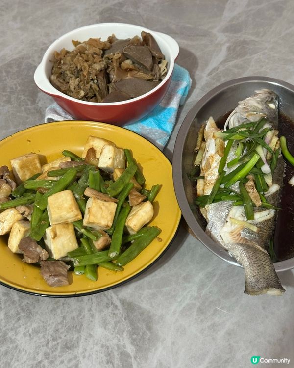 今晚晚餐亞媽煮嘅餸