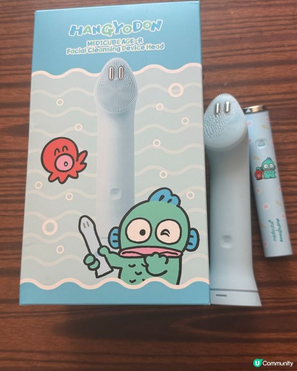 喺韓國聖水買咗一套限定版水怪洗面機，非常可愛，仲有洗面送一個