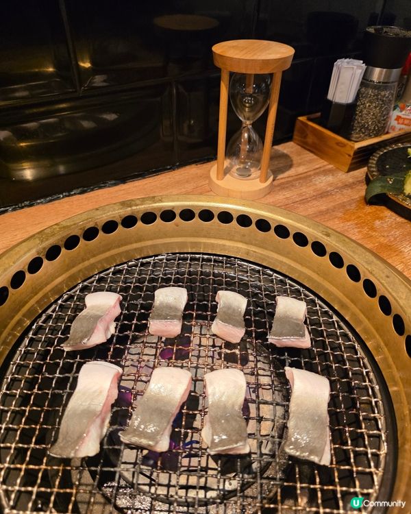 焦糖鵝肝鰻魚一口多士😋一試愛上