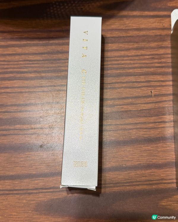 韓國買咗好多唔同牌子嘅眼霜，有唔同功效
