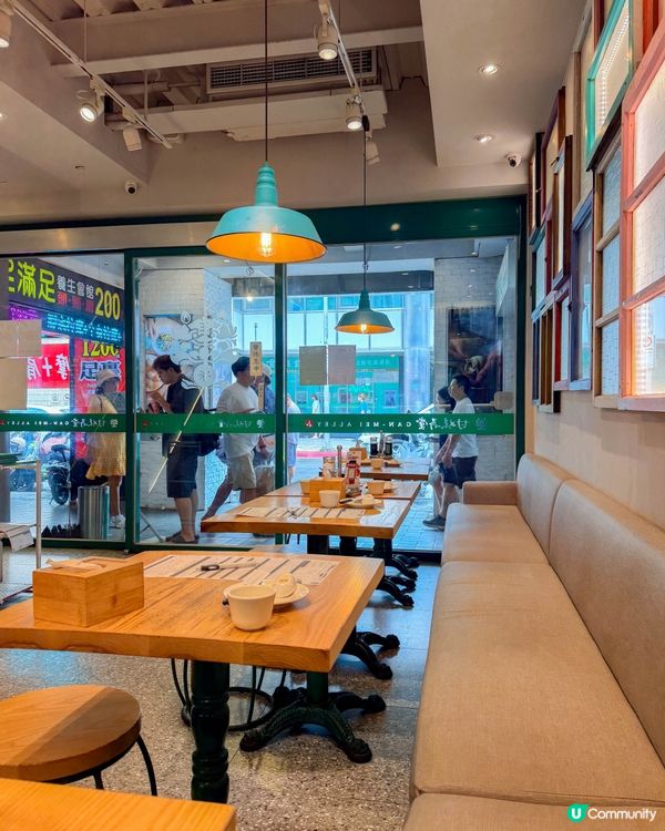 台北美食｜西門町特色客家料理，必吃帶薄脆冰花的鐵板湯包