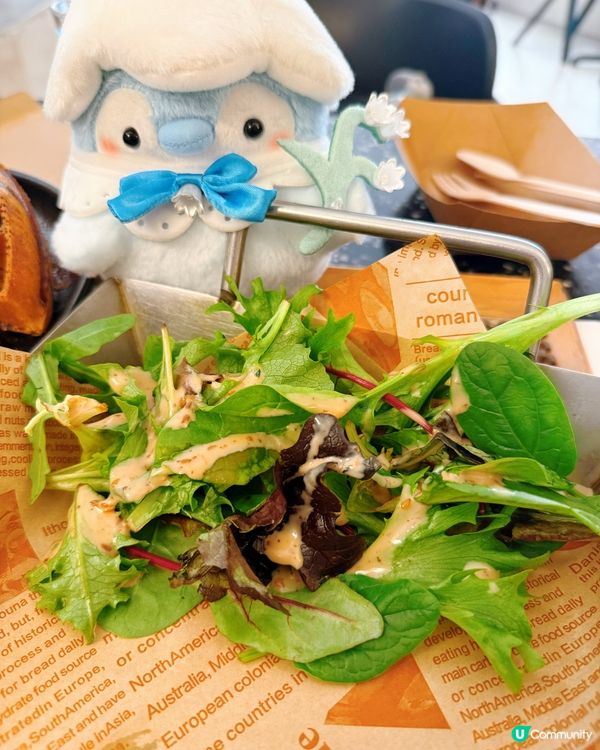 👍 最近去咗Black Coffee 觀塘店打卡食嘢,環境真...
