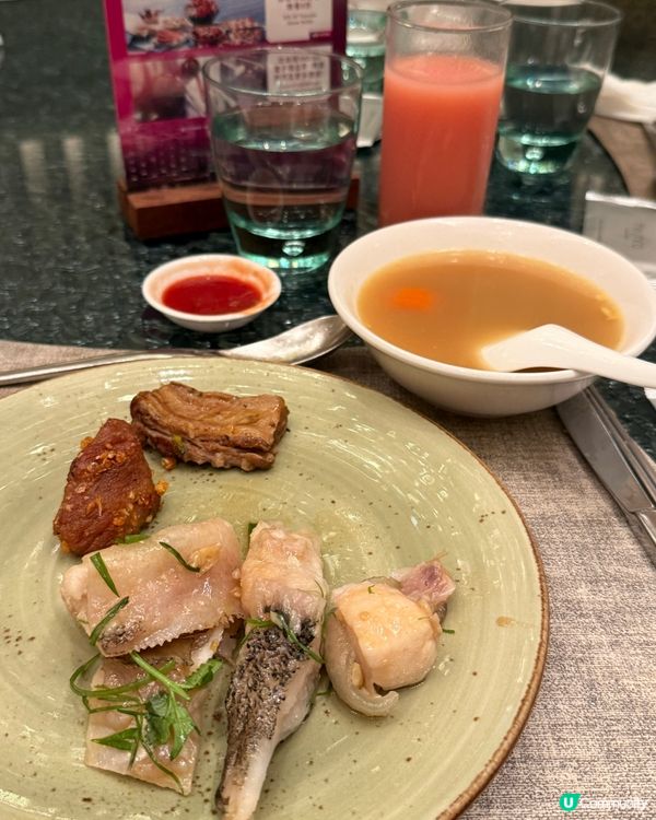 美麗華自助餐，而家做緊買一送一，$300都不用