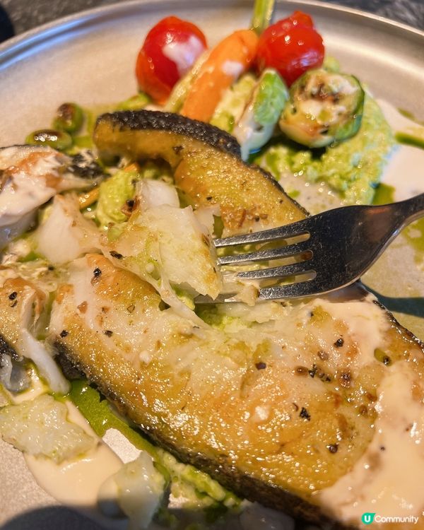 高質量暗黑系藝術西式餐廳🍽️