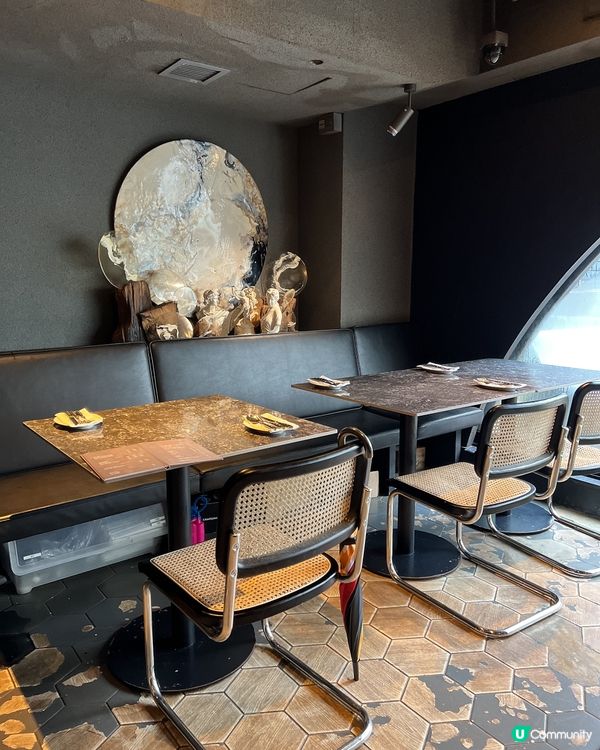 高質量暗黑系藝術西式餐廳🍽️