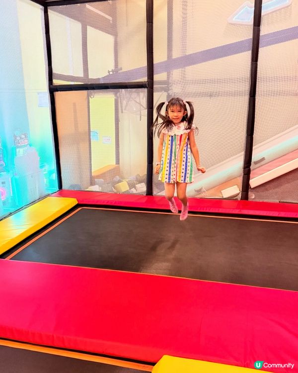 嚟Childlike必玩鴨仔船