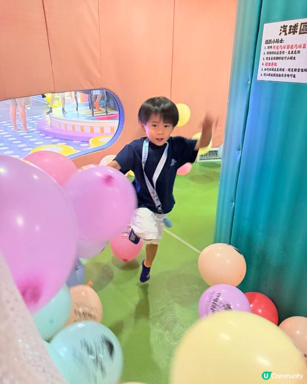 落雨都跑！8000呎樂園放電💨😆