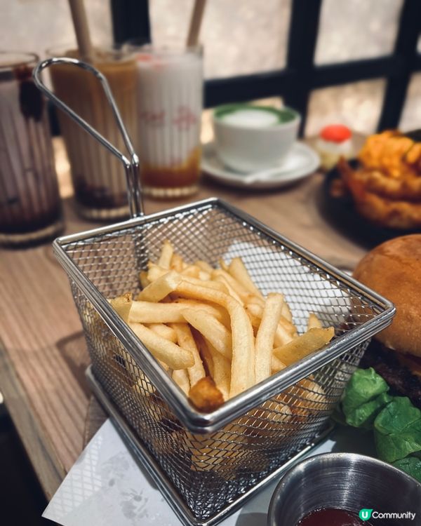 禪意cafe☕️圍方打卡梳乎厘班戟🍴