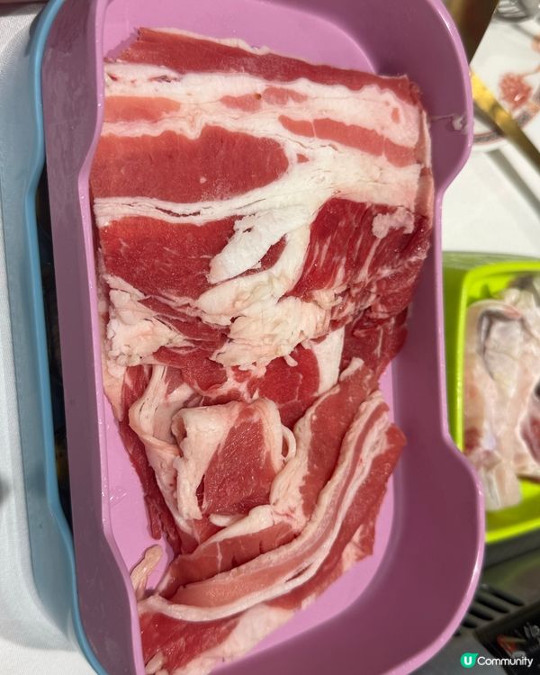 稻香火鍋任飲任食8:30後$98 元，128任飲任食有埋甜品