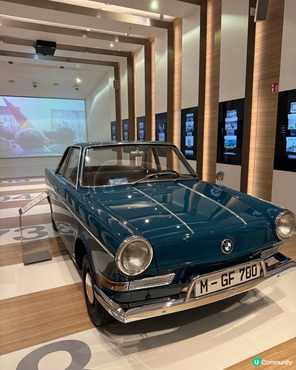 走進 BMW 博物館的百年傳奇