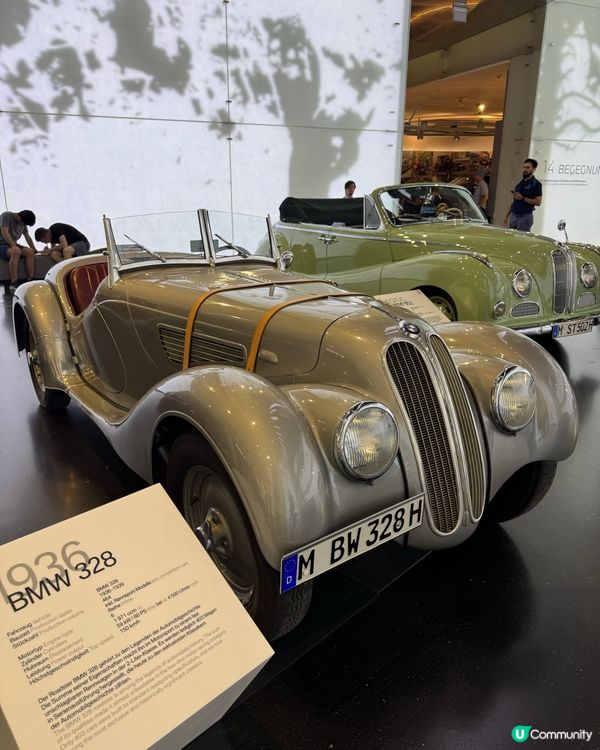 走進 BMW 博物館的百年傳奇
