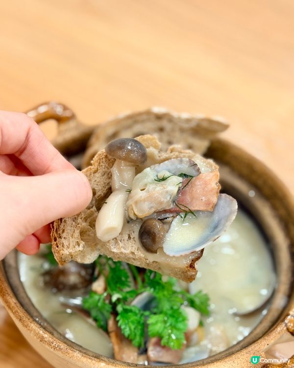 《波希米亞風Cafe🔥必試灸燒左口魚明太子手工貝殼粉》